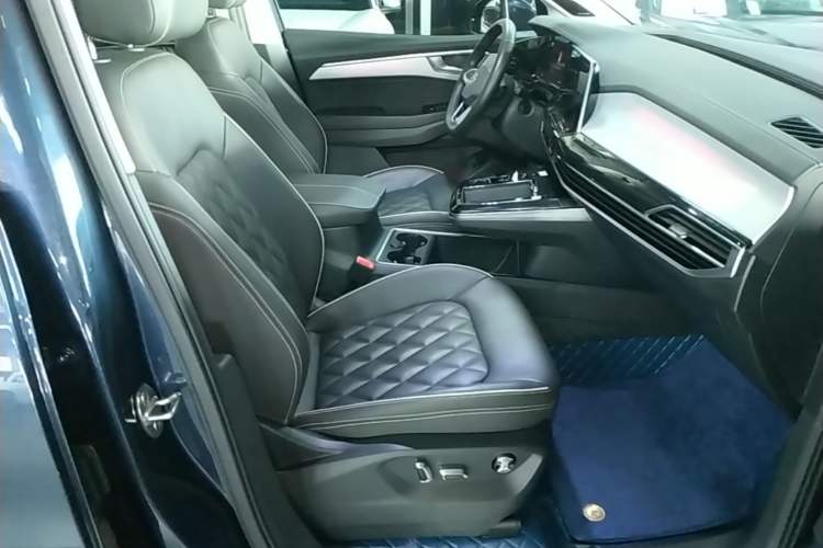 Used Volkswagen Talagon 2022 530TSI Four-Wheel Drive Flagship Shengjing Edition Pro 6-Seater Right Front Seat