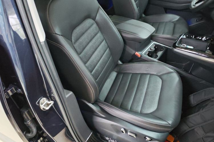 Used Volkswagen Talagon 2022 380TSI 4x4 R-Line Teramont 7-Seater Right Front Seat