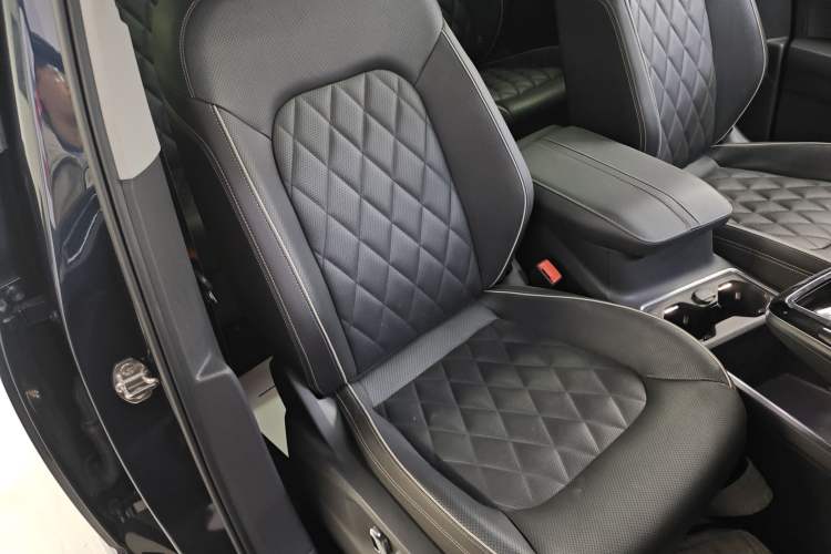Used Volkswagen Talagon 2022 530TSI Four-Wheel Drive Flagship Shengjing Edition Pro 6-Seater Right Front Seat