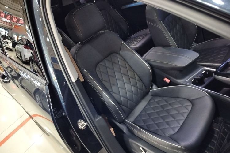 Used Volkswagen Talagon 2022 530TSI Four-Wheel Drive Flagship Shengjing Edition Pro 6-Seater Right Front Seat