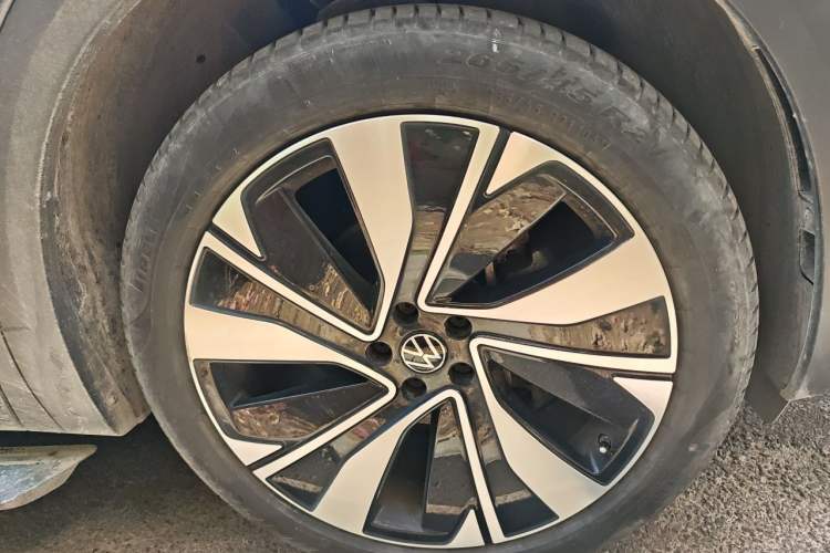 Used Volkswagen Talagon 2022 380TSI Four-Wheel Drive Flagship Shengjing Edition 6 Seats Right Front Wheel Hub