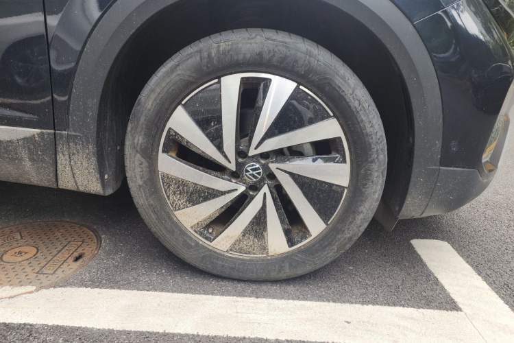Used Volkswagen Talagon 2022 380TSI Four-Wheel Drive Luxury "Jiajing" Edition Pro 6 Seats Right Front Wheel Hub
