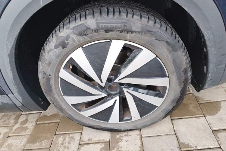 Used Volkswagen Talagon 2022 380TSI All-Wheel-Drive Luxury Prestige Pro 7-Seater Right Front Wheel Hub