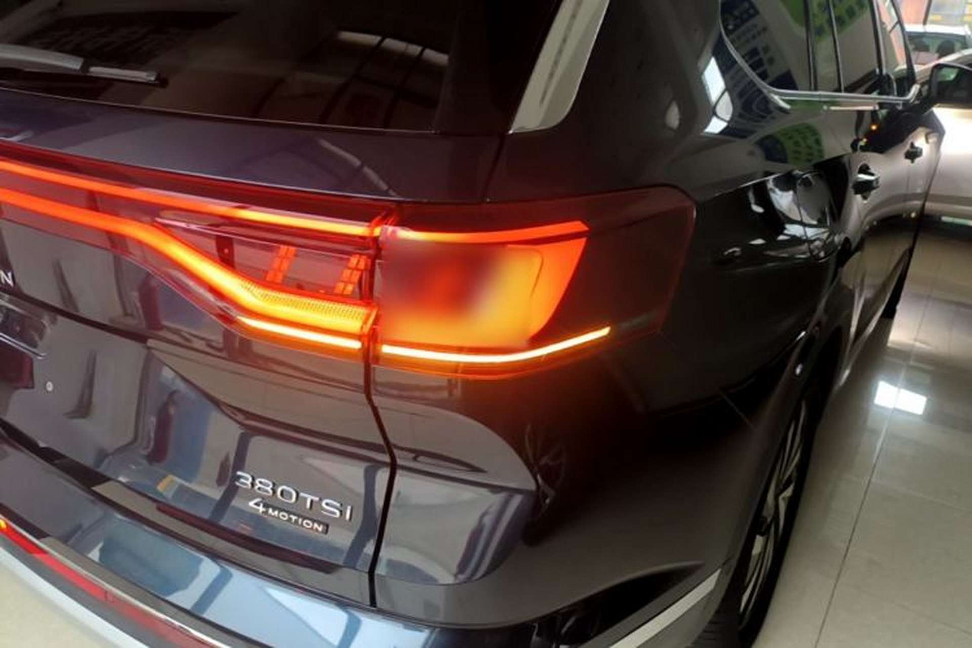 Used Volkswagen Talagon 2022 380TSI Four-Wheel Drive Luxury "Jiajing" Edition Pro 6 Seats Right Rear Taillight