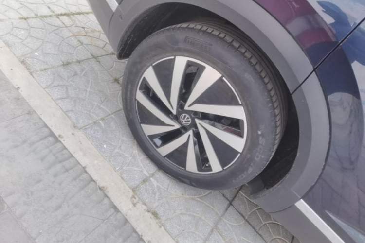 Used Volkswagen Talagon 2022 380TSI Four-Wheel Drive Luxury "Jiajing" Edition Pro 6 Seats Right Rear Wheel Hub
