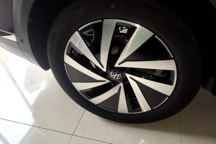 Used Volkswagen Talagon 2022 380TSI Four-Wheel Drive Luxury "Jiajing" Edition Pro 6 Seats Right Rear Wheel Hub