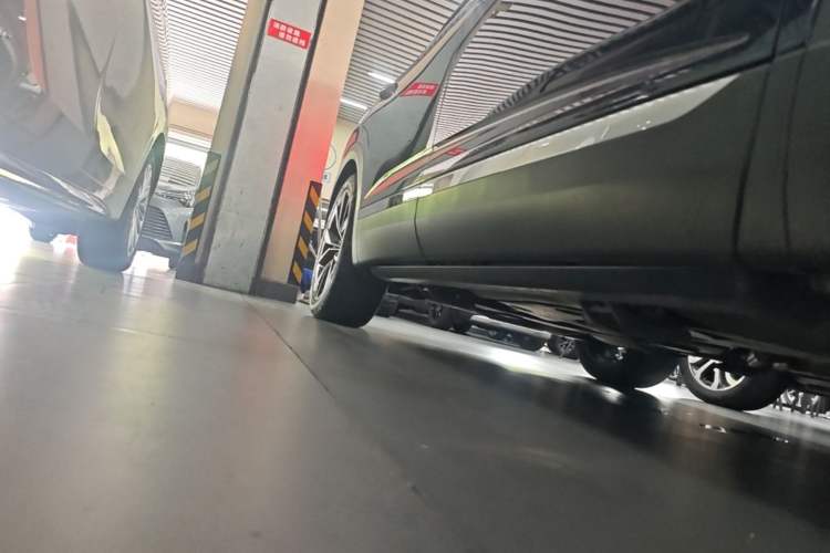 Used Volkswagen Talagon 2022 530TSI Four-Wheel Drive Flagship Shengjing Edition Pro 7-Seater Right Side Sill