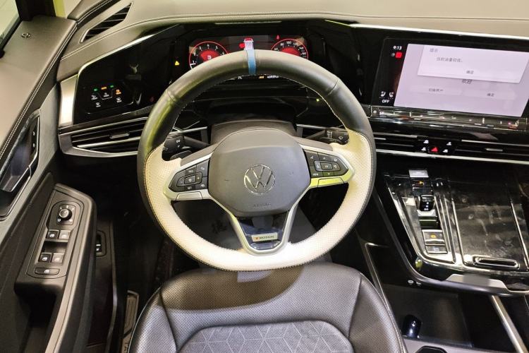 Used Volkswagen Talagon 2022 380TSI All-Wheel-Drive Luxury Prestige Pro 7-Seater Steering Wheel
