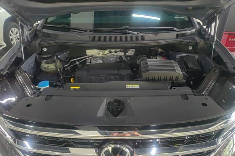 Used Volkswagen Talagon 2022 380TSI All-Wheel-Drive Luxury Prestige Pro 7-Seater Engine Bay