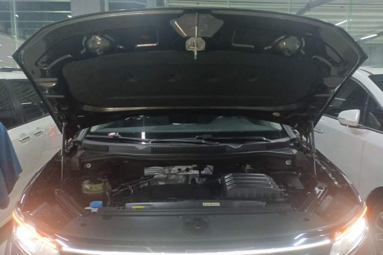 Used Volkswagen Talagon 2022 380TSI Four-Wheel Drive Luxury "Jiajing" Edition Pro 6 Seats Engine Bay