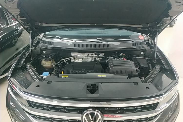 Used Volkswagen Talagon 2022 380TSI Four-Wheel Drive Luxury "Jiajing" Edition Pro 6 Seats Engine Bay