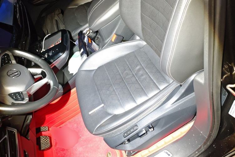 Used Volkswagen Talagon 2022 380TSI Four-Wheel Drive Luxury "Jiajing" Edition Pro 6 Seats Left Front Seat