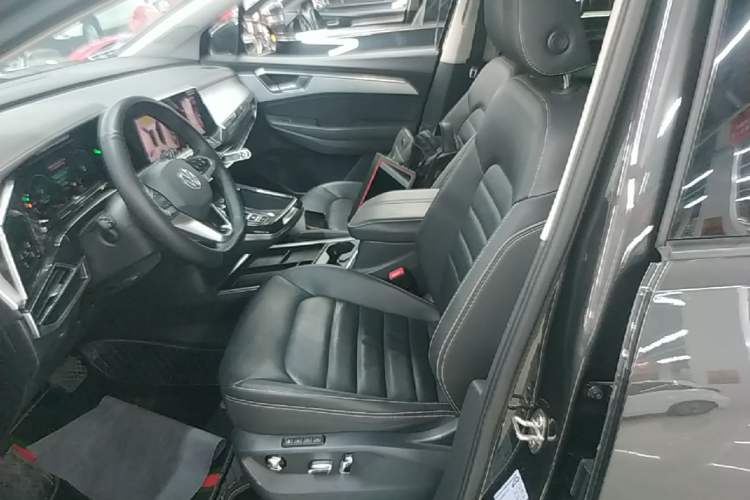 Used Volkswagen Talagon 2022 380TSI Four-Wheel Drive Luxury "Jiajing" Edition Pro 6 Seats Left Front Seat