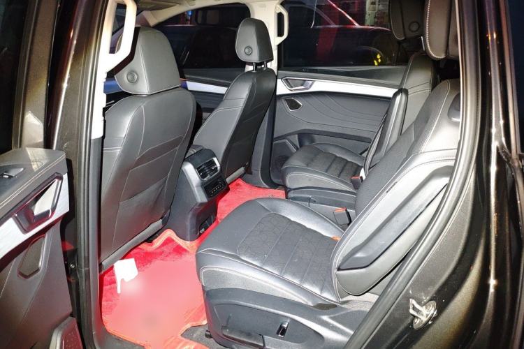 Used Volkswagen Talagon 2022 380TSI Four-Wheel Drive Luxury "Jiajing" Edition Pro 6 Seats Left Rear Seat