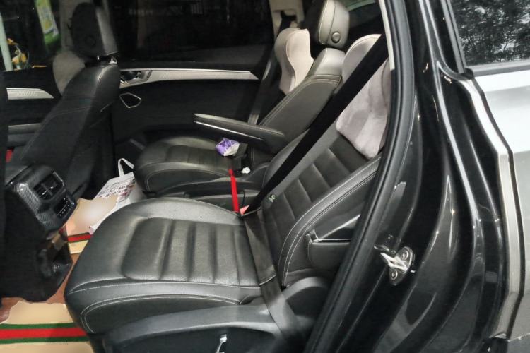 Used Volkswagen Talagon 2022 380TSI Four-Wheel Drive Luxury "Jiajing" Edition Pro 6 Seats Left Rear Seat