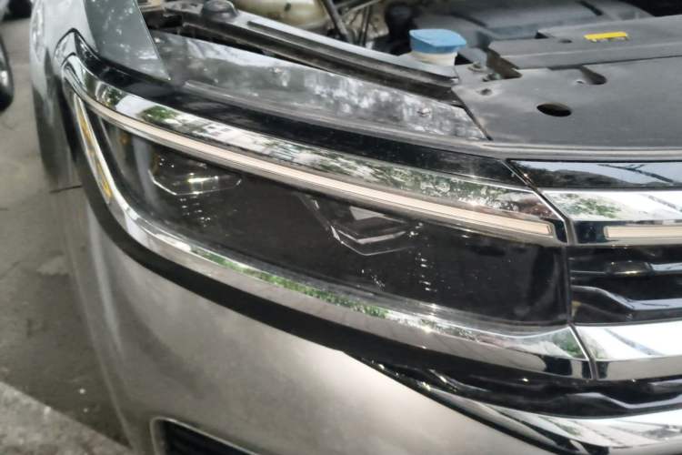 Used Volkswagen Talagon 2022 380TSI Four-Wheel Drive Luxury "Jiajing" Edition Pro 6 Seats Right Front Headlight