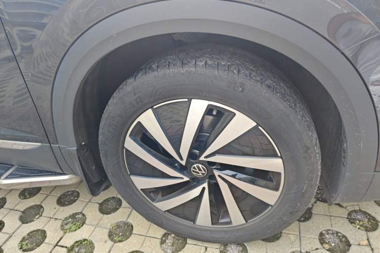 Used Volkswagen Talagon 2022 380TSI Four-Wheel Drive Luxury "Jiajing" Edition Pro 6 Seats Right Front Wheel Hub