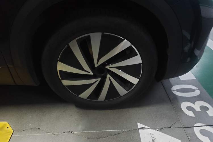 Used Volkswagen Talagon 2022 380TSI Four-Wheel Drive Luxury "Jiajing" Edition Pro 6 Seats Right Front Wheel Hub