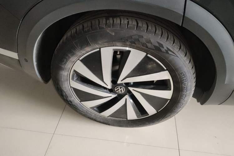 Used Volkswagen Talagon 2022 380TSI Four-Wheel Drive Luxury "Jiajing" Edition Pro 6 Seats Right Rear Wheel Hub