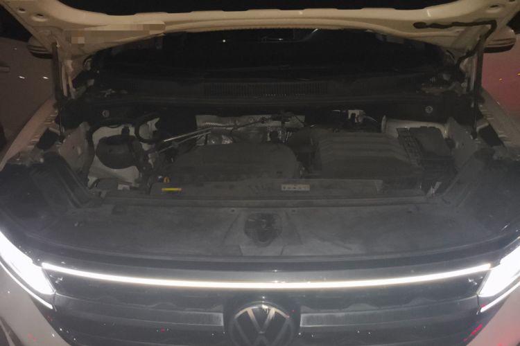 Used Volkswagen Talagon 2022 380TSI Four-Wheel Drive Flagship Shengjing Edition 6 Seats Engine Bay