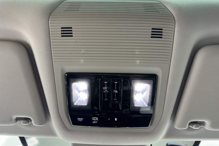 Used Volkswagen Talagon 2022 380TSI Four-Wheel Drive Flagship Shengjing Edition 7 Seats Interior 1