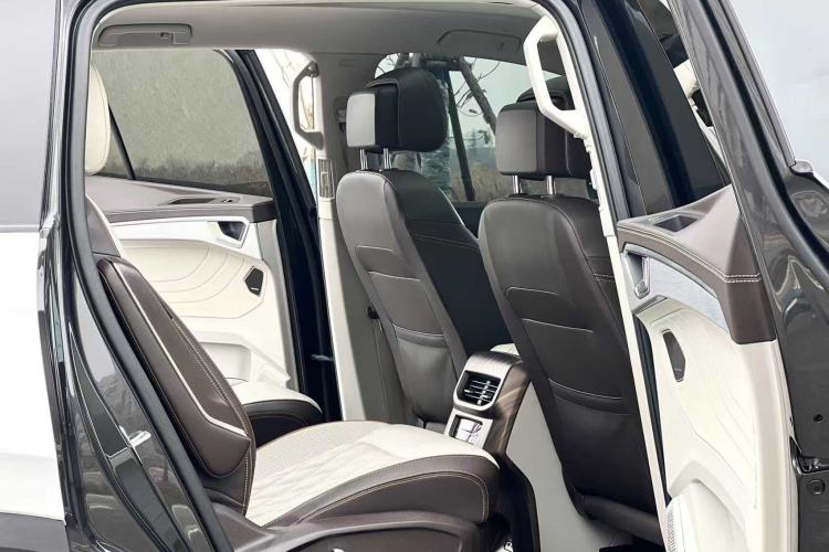 Used Volkswagen Talagon 2022 380TSI Four-Wheel Drive Flagship Shengjing Edition 6 Seats Interior 2