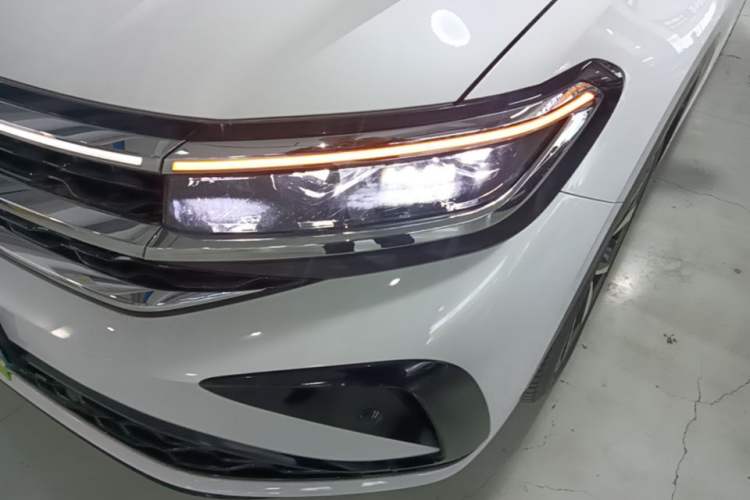 Used Volkswagen Talagon 2022 380TSI 4x4 R-Line Teramont 7-Seater Left Front Headlight