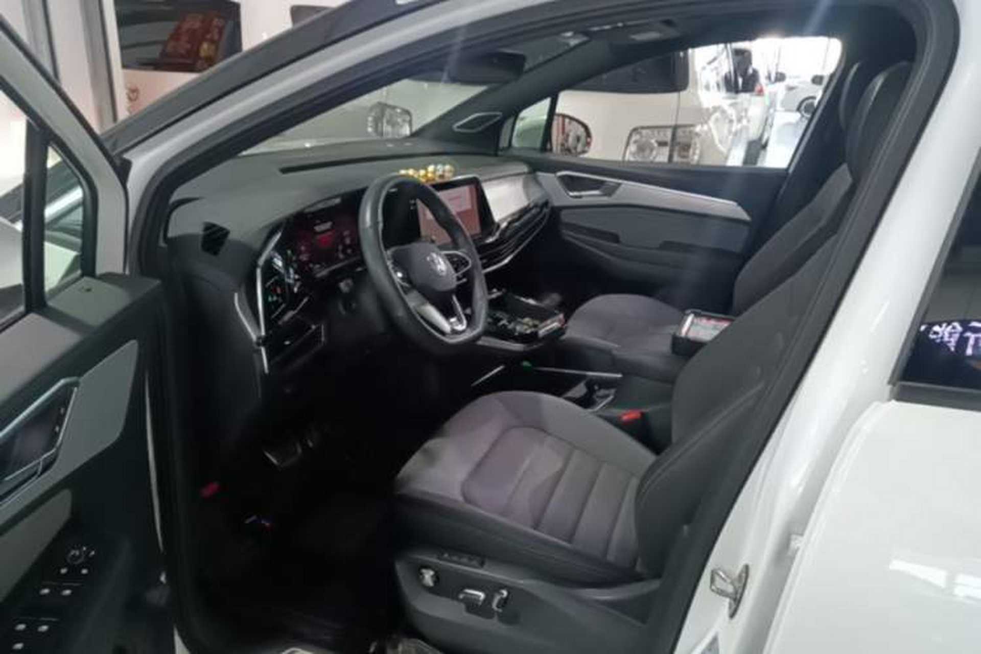 Used Volkswagen Talagon 2022 380TSI 4x4 R-Line Teramont 7-Seater Left Front Seat