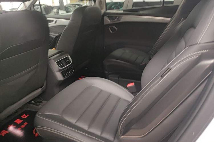 Used Volkswagen Talagon 2022 380TSI Four-Wheel Drive Luxury "Jiajing" Edition Pro 6 Seats Left Rear Seat