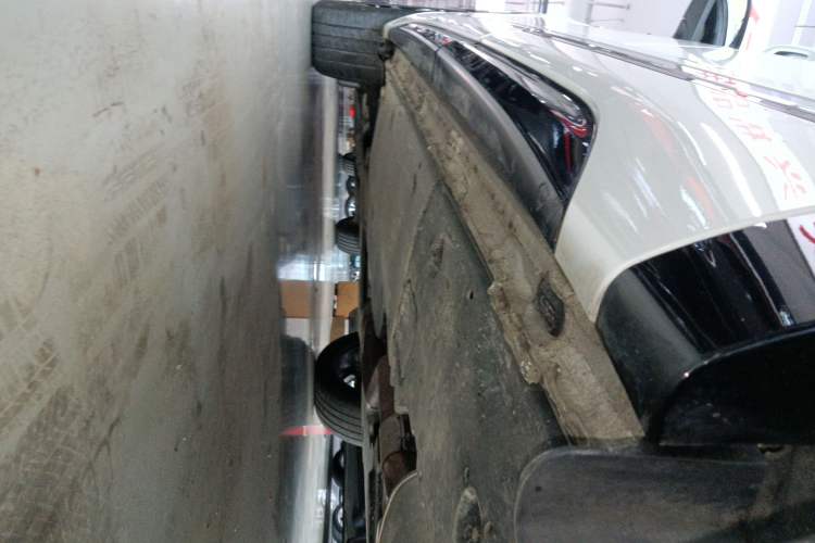 Used Volkswagen Talagon 2022 380TSI 4x4 R-Line Teramont 7-Seater Left Side Sill