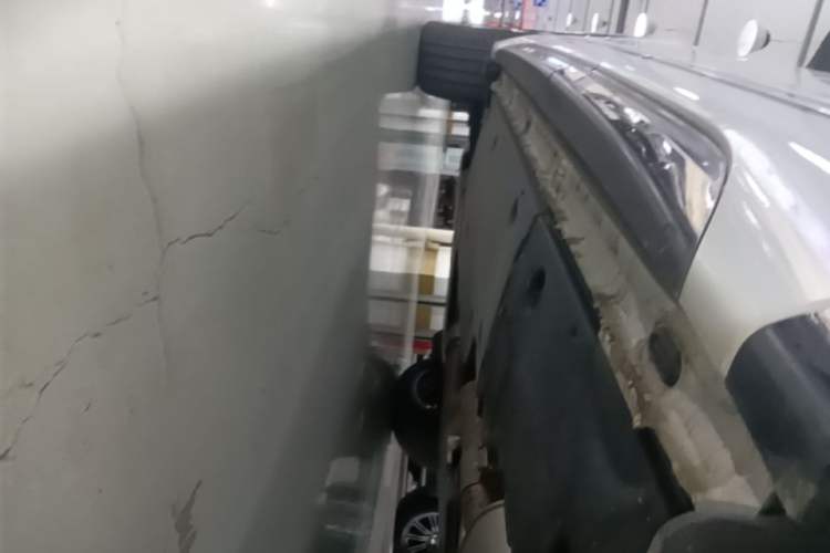 Used Volkswagen Talagon 2022 380TSI 4x4 R-Line Teramont 7-Seater Left Side Sill