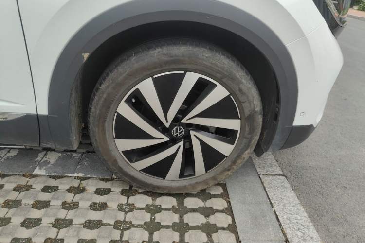 Used Volkswagen Talagon 2022 380TSI All-Wheel-Drive Luxury Prestige Pro 7-Seater Right Front Wheel Hub