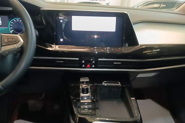 Used Volkswagen Talagon 2023 Facelift 380TSI All-Wheel-Drive Luxury Jiajing Pro 6-Seater Audio And AC Panel