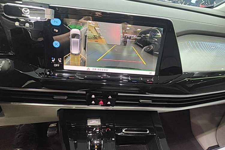 Used Volkswagen Talagon 2023 Facelift 530TSI All-Wheel-Drive Flagship Shengjing Edition Pro 6-Seater Audio And AC Panel