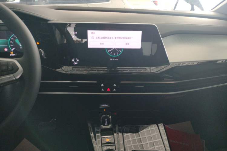 Used Volkswagen Talagon 2023 Facelift 380TSI All-Wheel-Drive Luxury Jiajing Pro 6-Seater Audio And AC Panel