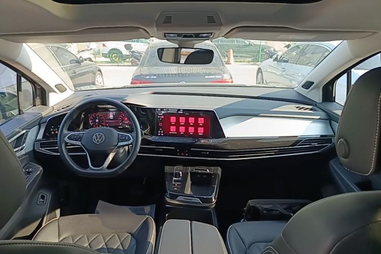 Used Volkswagen Talagon 2023 Facelift 380TSI All-Wheel-Drive Flagship Shengjing Edition 6 Seats Center Console