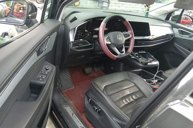 Used Volkswagen Talagon 2023 Facelift 380TSI All-Wheel Drive Luxury Jiajing Pro Version with 7 Seats Driver Seat