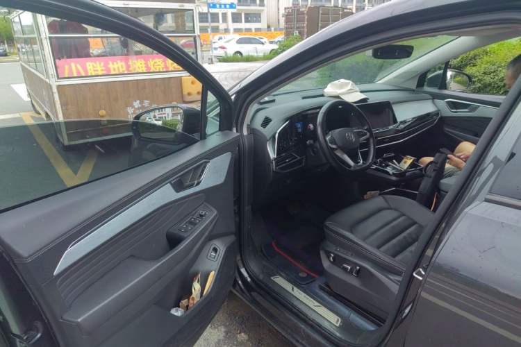 Used Volkswagen Talagon 2023 Facelift 380TSI All-Wheel Drive Luxury Jiajing Pro Version with 7 Seats Driver Seat