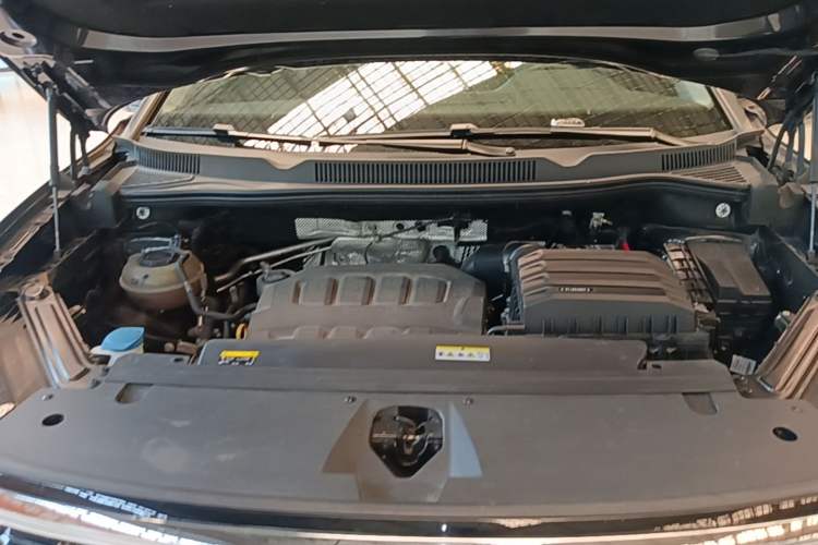 Used Volkswagen Talagon 2023 Facelift 380TSI All-Wheel-Drive Luxury Jiajing Pro 6-Seater Engine Bay