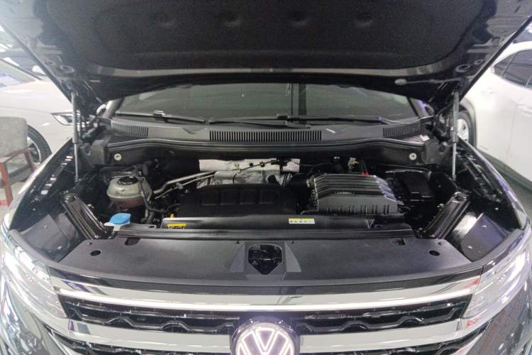 Used Volkswagen Talagon 2023 Facelift 380TSI All-Wheel-Drive Luxury Jiajing Pro 6-Seater Engine Bay
