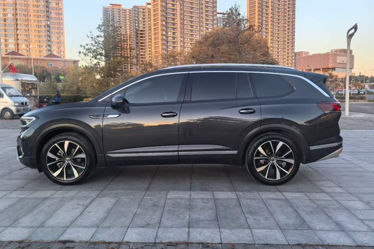 Used Volkswagen Talagon 2023 Facelift 530TSI All-Wheel-Drive Flagship Shengjing Edition Pro 6-Seater Exterior 3