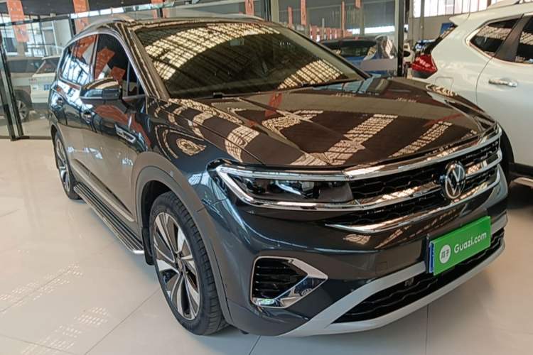 Used Volkswagen Talagon 2023 Facelift 380TSI All-Wheel-Drive Luxury Jiajing Pro 6-Seater Front Right 45 Deg
