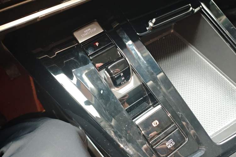 Used Volkswagen Talagon 2023 Facelift 380TSI All-Wheel-Drive Luxury Jiajing Pro 6-Seater Gear Lever
