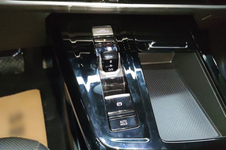 Used Volkswagen Talagon 2023 Facelift 380TSI All-Wheel-Drive Luxury Jiajing Pro 6-Seater Gear Lever
