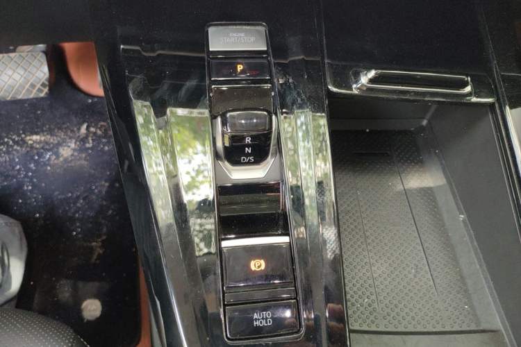 Used Volkswagen Talagon 2023 Facelift 380TSI All-Wheel-Drive Luxury Jiajing Pro 6-Seater Gear Lever