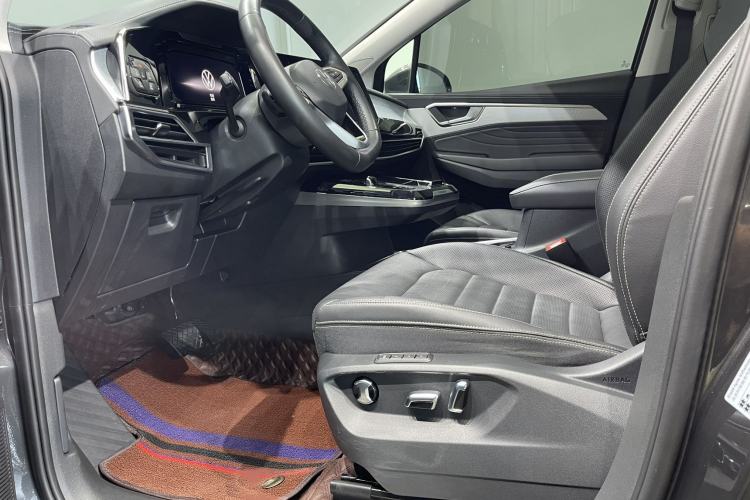 Used Volkswagen Talagon 2023 Facelift 380TSI All-Wheel-Drive Luxury Jiajing Pro 6-Seater Interior 1