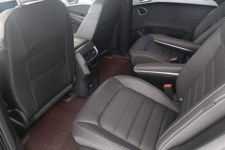 Used Volkswagen Talagon 2023 Facelift 380TSI All-Wheel-Drive Luxury Jiajing Pro 6-Seater Interior 1