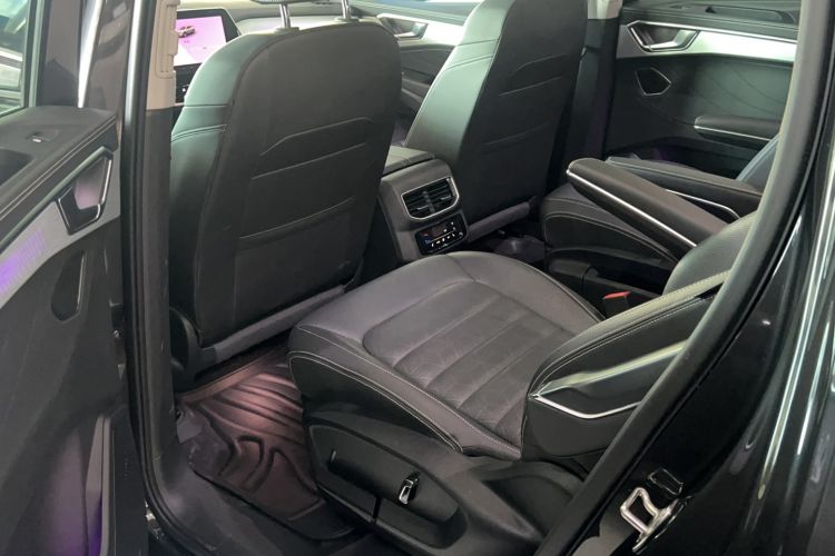 Used Volkswagen Talagon 2023 Facelift 380TSI All-Wheel-Drive Luxury Jiajing Pro 6-Seater Interior 2
