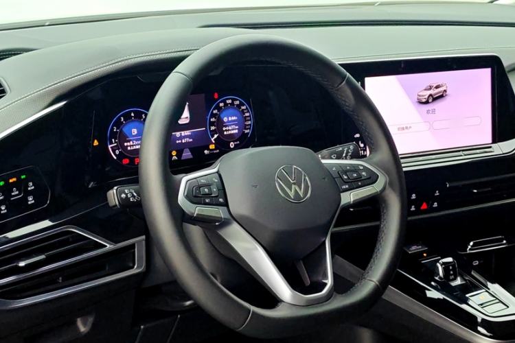 Used Volkswagen Talagon 2023 Facelift 380TSI All-Wheel-Drive Luxury Jiajing Pro 6-Seater Interior 3