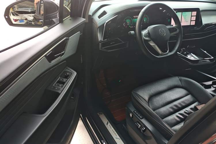 Used Volkswagen Talagon 2023 Facelift 380TSI All-Wheel-Drive Luxury Jiajing Pro 6-Seater Interior 3